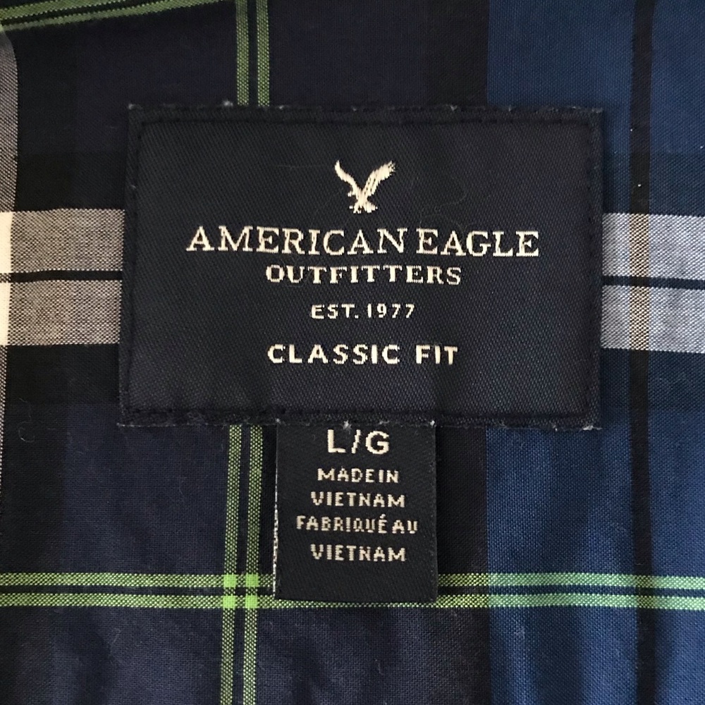 American Eagle Plaid Classic Fit Shirt (NWOT) - Picture 2 of 11